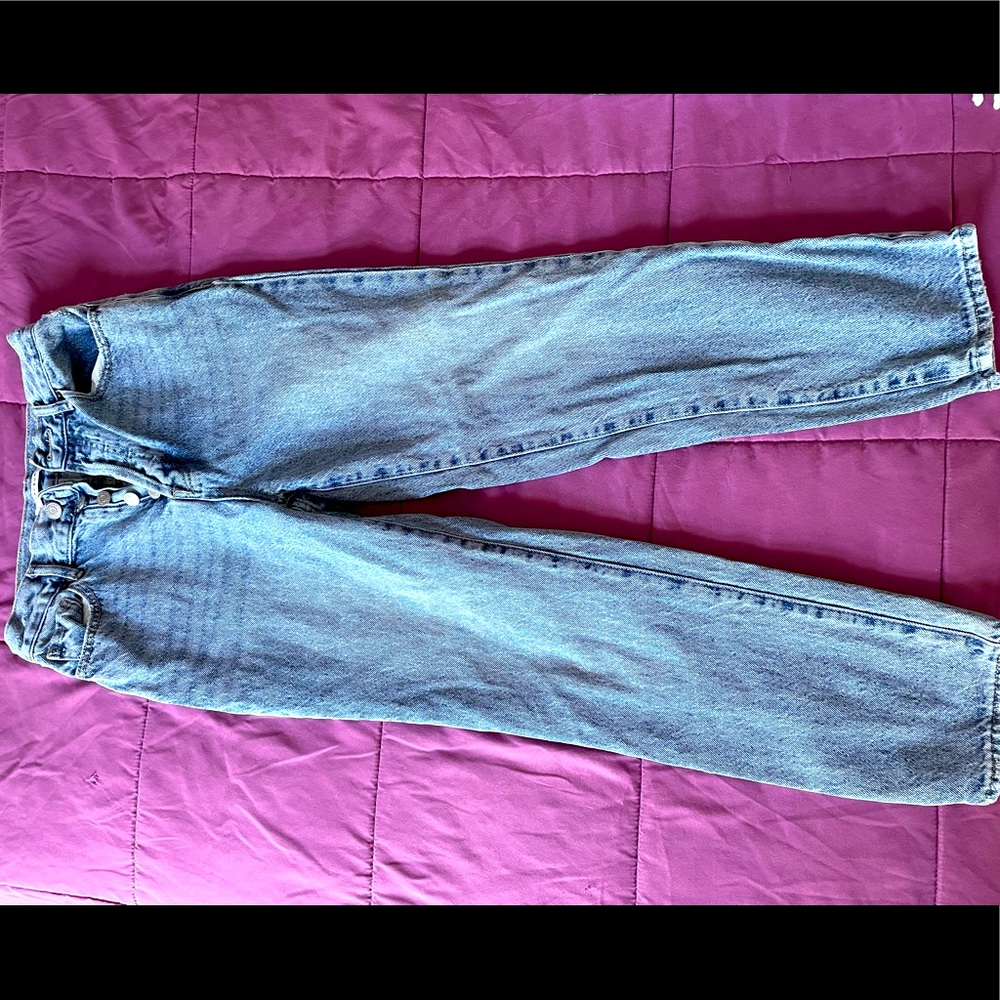 Women’s jeans- fun and trendy